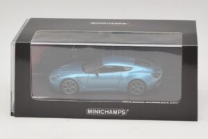 Aston Martin V12 Zagato Alba Blue Minichamps 1:43 437137222 Fém – 5. kép a 5-ből