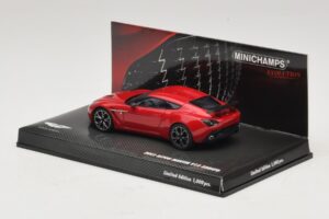 Aston Martin V12 Zagato Piros Minichamps 1:43 437137220 Fém – 3. kép a 5-ből