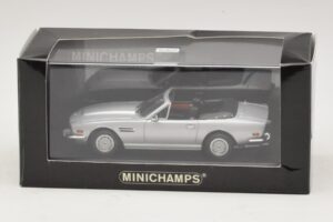 Aston Martin V8 Volante Ezüst Minichamps 1:43 400137601 Fém – 4. kép a 4-ből