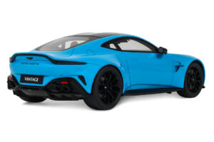 Aston Martin Vantage Elwood Blue GT Spirit 1:18 GT1008 Gyanta – 2. kép a 5-ből