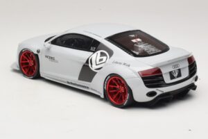 Audi R8 42 Liberty Walk Fehér GT Spirit 1:18 GT325 Gyanta – 5. kép a 6-ből
