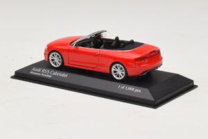 Audi RS5 B8 Kabrió Piros Minichamps 1:43 410011230 Fém – 3. kép a 4-ből