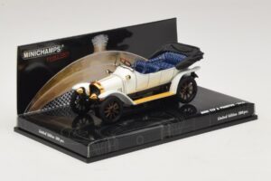 Audi Typ A Phaeton Fehér Kék Minichamps 1:43 437019032 Fém – 2. kép a 5-ből
