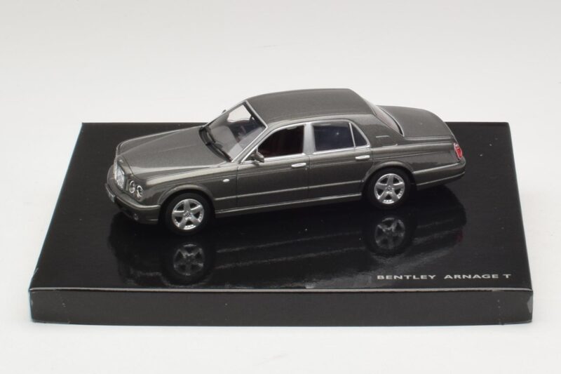 Bentley Arnage T Cypress Grey Minichamps 1:43 Bentley Arnage T Cypress Grey Minichamps 1:43 BL386 Fém