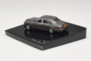 Bentley Arnage T Cypress Grey Minichamps 1:43 BL386 Fém – 3. kép a 4-ből