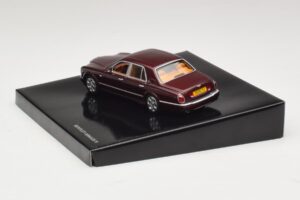 Bentley Arnage R Sunset Red Minichamps 1:43 BL330 Fém – 3. kép a 4-ből