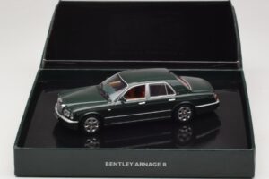 Bentley Arnage R Verdant Green Minichamps 1:43 BL328 Fém – 4. kép a 4-ből