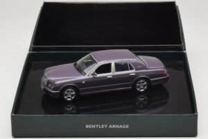 Bentley Arnage T Grey Violet Minichamps 1:43 BL384 Fém – 4. kép a 4-ből