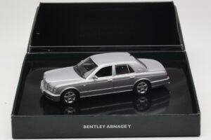 Bentley Arnage T Silver Tempest Minichamps 1:43 BL326 Fém – 4. kép a 4-ből