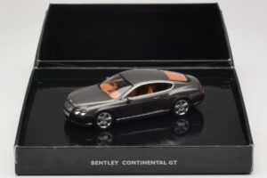 Bentley Continental GT Cypress Green Minichamps 1:43 BL312 Fém – 4. kép a 4-ből
