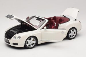 Bentley Continental GTC Fehér Csere Doboz Minichamps 1:18 100139032-R1 Fém – 2. kép a 8-ből