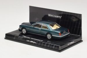 Bentley Continental R Zöld Metál Minichamps 1:43 436139921 Fém – 3. kép a 4-ből