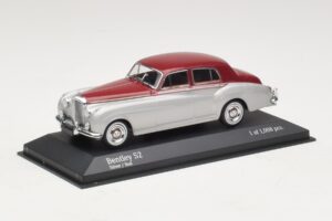 Bentley S2 Ezüst Piros Minichamps 1:43 403139953 Fém – 2. kép a 4-ből