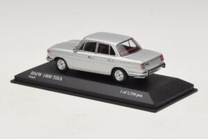 BMW 1800 TI/SA Ezüst Minichamps 1:43 400025100 Fém – 3. kép a 4-ből
