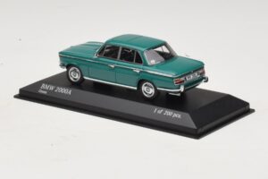 BMW 2000A Zöld Minichamps 1:43 437023001 Fém – 3. kép a 4-ből