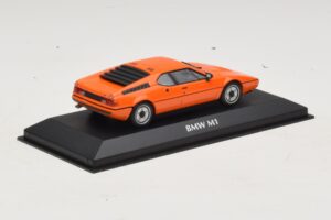 BMW M1 Narancssárga Maxichamps 1:43 940025020 Fém – 2. kép a 4-ből