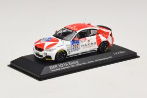 BMW M235i Bong Motorsport #307 Nett / Akata 24 Hours of Nurburgring 2015 Minichamps 1:43 437152507 Fém – 2. kép a 4-ből