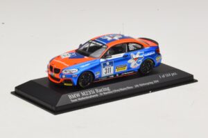 BMW M235i Team Medienkraftwerk #311 Di Martino / Olivo 24 Hours of Nurburgring 2014 Minichamps 1:43 437142411 Fém – 2. kép a 4-ből