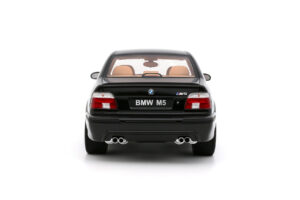BMW M5 E39 Black Sapphire Metallic Otto 1:18 OT1338 Gyanta – 4. kép a 4-ből