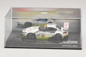 BMW Z4 GT3 Westcoast Racing #52 F. Lestrup ADAC GT Masters 2011 Minichamps 1:43 437112952 Fém – 4. kép a 5-ből