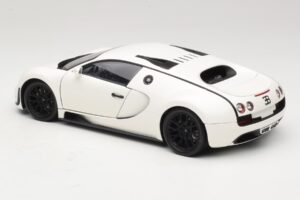 Bugatti Veyron Super Sport Fehér Minichamps 1:18 100110844 Fém – 7. kép a 8-ből