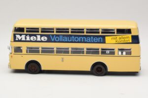 Bussing D2U Heckturen Miele Minichamps 1:43 439071086 Fém – 3. kép a 6-ből