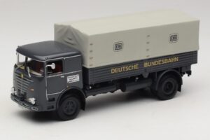 Bussing LU Deutsche Bundesbahn Minichamps 1:43 Bussing LU Deutsche Bundesbahn Minichamps 1:43 30566-54995 Fém