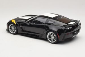 Chevrolet Corvette C7 Grand Sport Fekete Fehér Csíkokkal AUTOart 1:18 71273 Kompozit – 7. kép a 8-ből