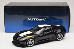 Chevrolet Corvette C7 Grand Sport Fekete Fehér Csíkokkal AUTOart 1:18 71273 Kompozit – 8. kép a 8-ből