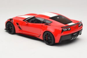 Chevrolet Corvette C7 Grand Sport Piros Fehér Csíkokkal AUTOart 1:18 71274 Kompozit – 7. kép a 8-ből