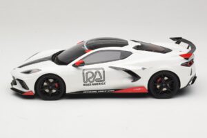 Chevrolet Corvette C8 IMSA Pace Car 2020 GT Spirit 1:18 GT370 Gyanta – 3. kép a 6-ből