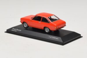 Ford Escort Mk2 Spanish Red Minichamps 1:43 400084100 Fém – 3. kép a 4-ből