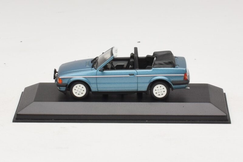 Ford Escort Mk3 Kabrió Kék Metál Minichamps 1:43 400085030 Fém