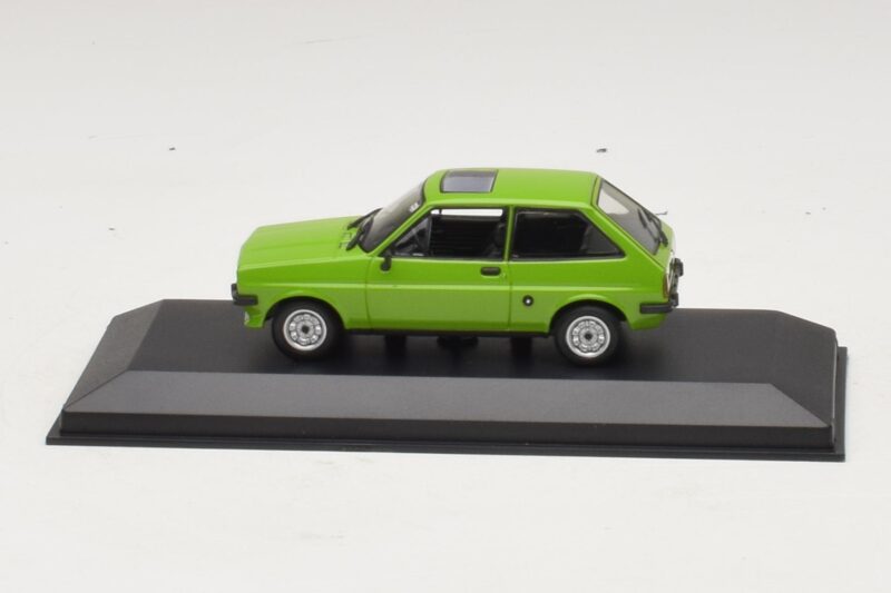 Ford Fiesta Mk1 Világoszöld Maxichamps 1:43 940085100 Fém