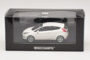 Ford Fiesta Mk6 Fehér Minichamps 1:43 400088002 Fém – 4. kép a 4-ből