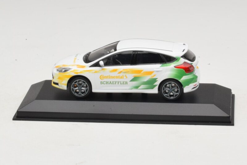 Ford Focus Technológiai Autó GTC Continental Schaeffler Minichamps 1:43 SCHAEFFLER001 Fém