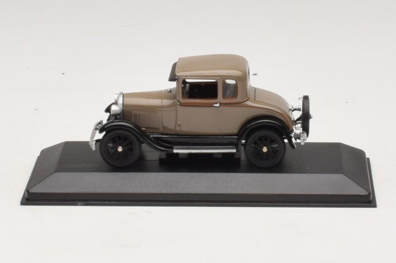 Ford Model A Standard Coupe Bézs Minichamps 1:43 Ford Model A Standard Coupe Bézs Minichamps 1:43 400082102 Fém