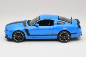 Ford Mustang Boss 302 S197 Kék Shelby Collectibles 1:18 25414S Fém – 4. kép a 8-ből