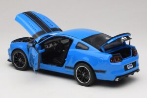 Ford Mustang Boss 302 S197 Kék Shelby Collectibles 1:18 25414S Fém – 5. kép a 8-ből