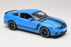 Ford Mustang Boss 302 S197 Kék Shelby Collectibles 1:18 25414S Fém – 6. kép a 8-ből