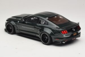 Ford Mustang Liberty Walk Zöld GT Spirit 1:18 GT838 Gyanta – 5. kép a 6-ből