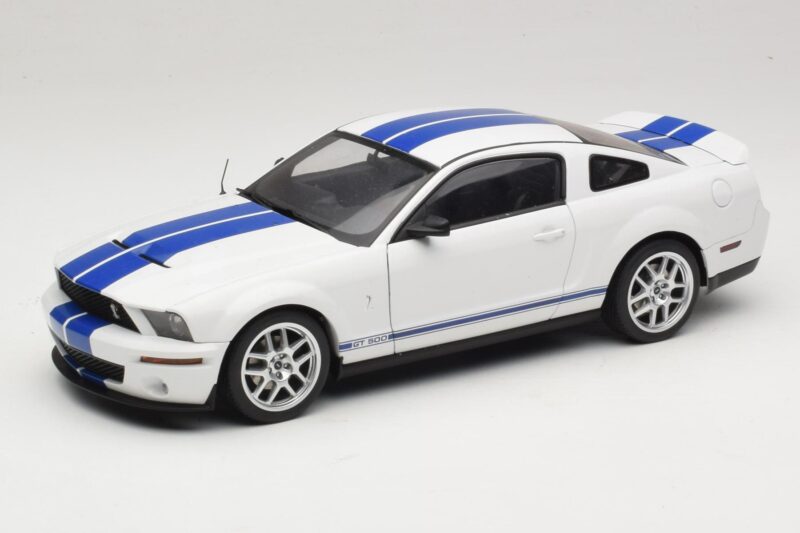 Ford Shelby Cobra GT500 Concept Fehér Kék Csíkkal AUTOart 1:18 73052 Fém