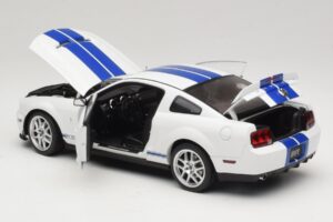 Ford Shelby Cobra GT500 Concept Fehér Kék Csíkkal AUTOart 1:18 73052 Fém – 5. kép a 8-ből