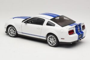 Ford Shelby Cobra GT500 Concept Fehér Kék Csíkkal AUTOart 1:18 73052 Fém – 7. kép a 8-ből
