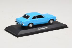 Ford Taunus TC Coupé Világoskék Maxichamps 1:43 940081301 Fém – 2. kép a 4-ből