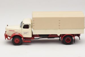 Henschel HS 140 Platós Teherautó Fehér Piros Minichamps 1:43 439171020 Fém – 3. kép a 6-ből