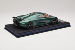 Koenigsegg Regera Zöld Tónusos Karbon FrontiArt 1:18 AS010-110 Gyanta – 2. kép a 7-ből