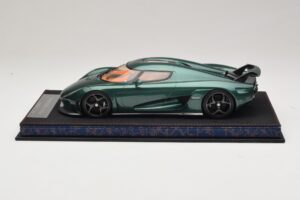 Koenigsegg Regera Zöld Tónusos Karbon FrontiArt 1:18 AS010-110 Gyanta – 3. kép a 7-ből