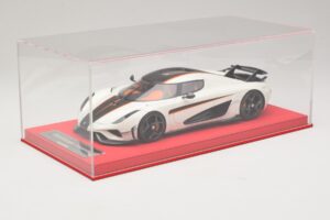 Koenigsegg Regera Fehér Fekete Karbonnal FrontiArt 1:18 REMC043 Gyanta – 6. kép a 7-ből