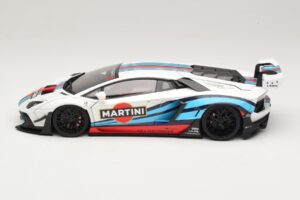 Lamborghini Aventador LB Works Martini Livery AUTOart 1:18 79185 Kompozit – 4. kép a 8-ből